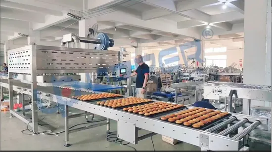 Große automatische Produktionsförderer-Theken-Sammelverpackungsmaschine Cupcake-Brot-Keks-Schokoladen-Oberfabrik-Flusskissen-horizontale Verpackungslinie